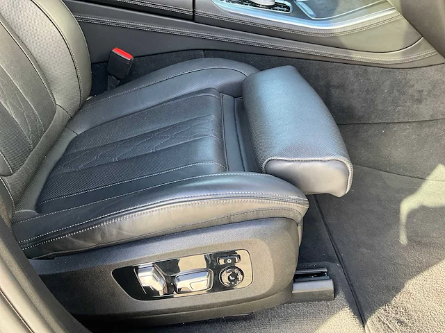 Bmw x5 45e xdrive m sport personenauto - afbeelding 47 van  87