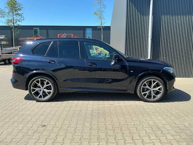 Bmw x5 45e xdrive m sport personenauto - afbeelding 45 van  87