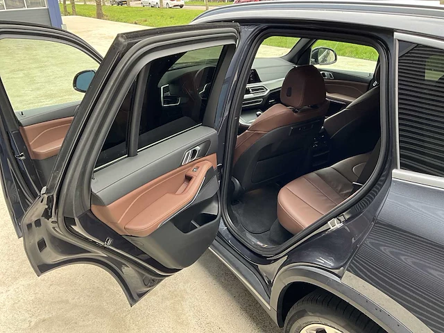 Bmw x5 45e xdrive xline suv / personenauto - afbeelding 25 van  36
