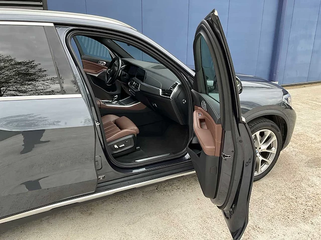 Bmw x5 45e xdrive xline suv / personenauto - afbeelding 27 van  36