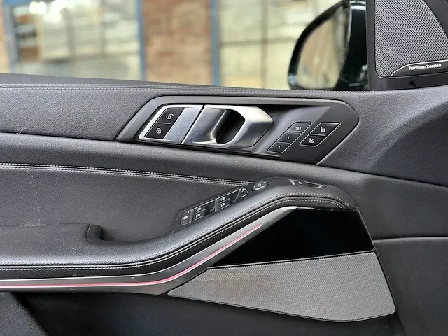 Bmw x5 m-sport xdrive40i high executive 340pk 2019, - afbeelding 27 van  61