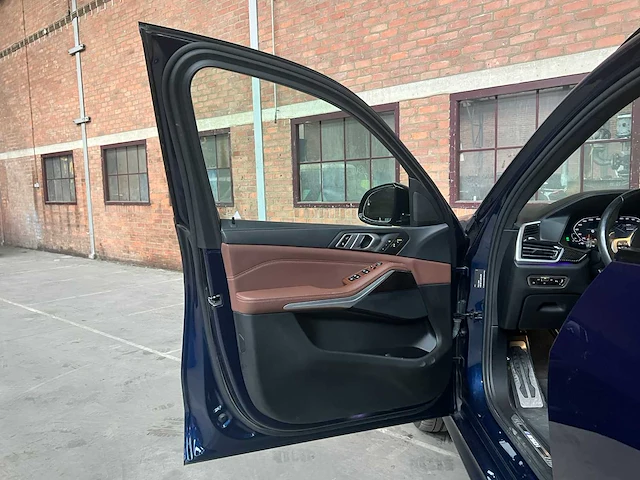 Bmw x5 m50i high executive v8 530pk 2022, s-283-kh - afbeelding 24 van  56