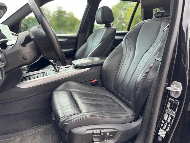 Bmw x5 x drive30d high exec , ; kb-997-k - afbeelding 23 van  27