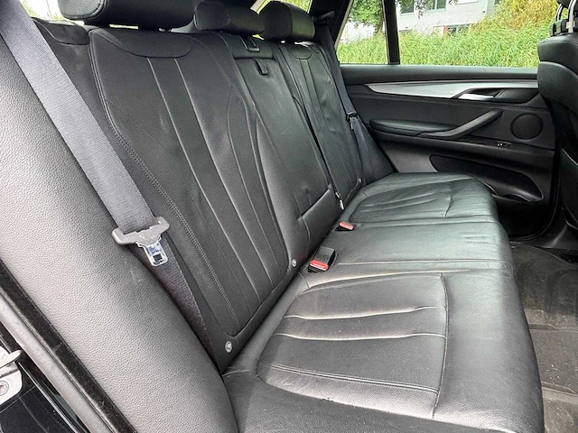 Bmw x5 x drive30d high exec ; kb-997-k - afbeelding 24 van  27