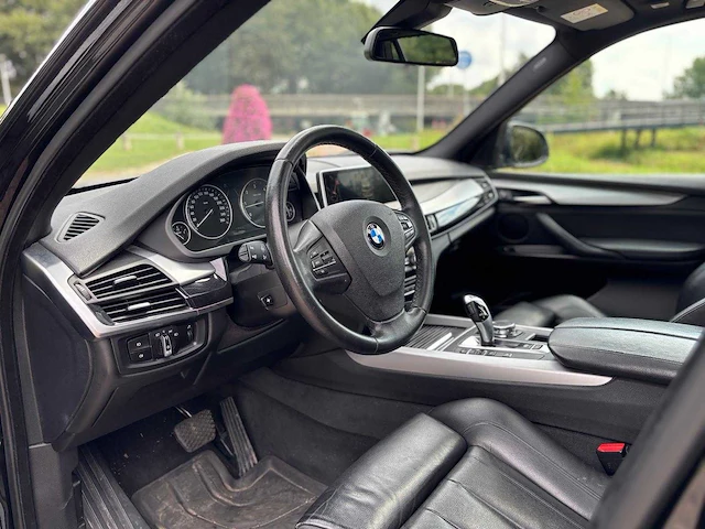 Bmw x5 x drive30d high exec ; kb-997-k - afbeelding 25 van  27