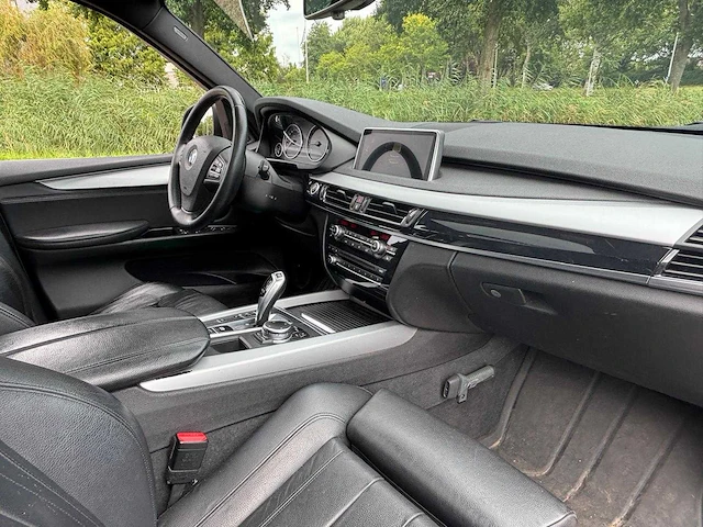 Bmw x5 x drive30d high exec ; kb-997-k - afbeelding 27 van  27