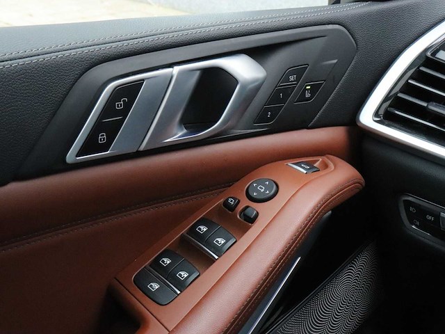 Bmw x5 xdrive 45e high executive m-sport car 2021 | 00-33-74 - afbeelding 25 van  37