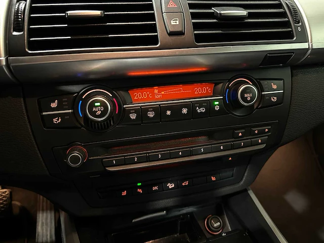 Bmw x5 xdrive 4.8i v8 youngtimer t-133-xr - afbeelding 13 van  30