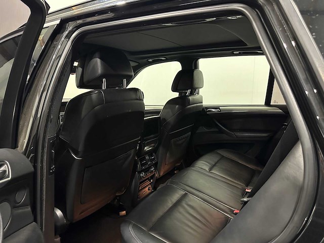 Bmw x5 xdrive 4.8i v8 youngtimer t-133-xr - afbeelding 2 van  30