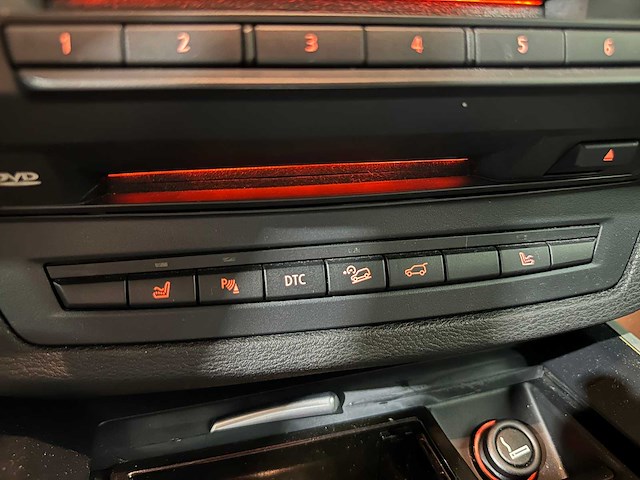 Bmw x5 xdrive 4.8i v8 youngtimer t-133-xr - afbeelding 14 van  30