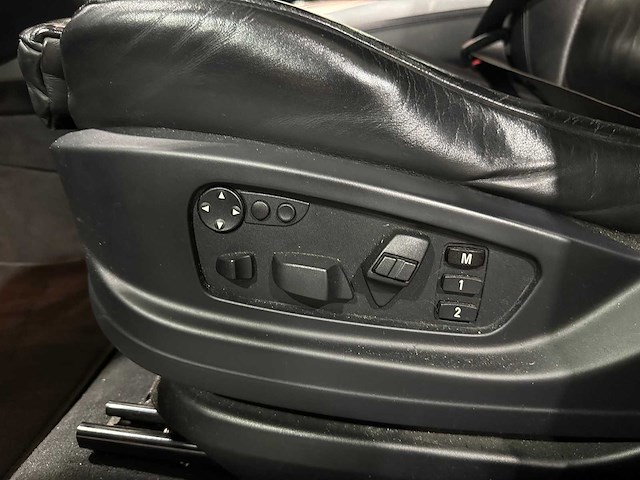 Bmw x5 xdrive 4.8i v8 youngtimer t-133-xr - afbeelding 18 van  30