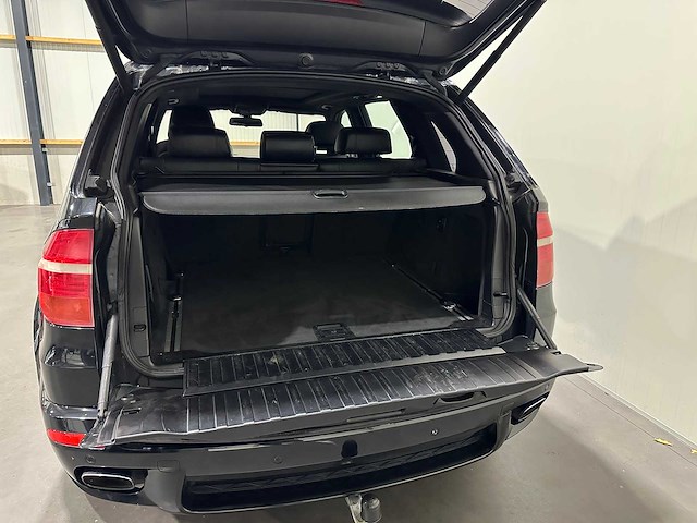 Bmw x5 xdrive 4.8i v8 youngtimer t-133-xr - afbeelding 19 van  30