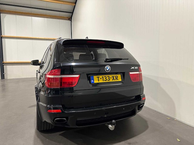 Bmw x5 xdrive 4.8i v8 youngtimer t-133-xr - afbeelding 25 van  30