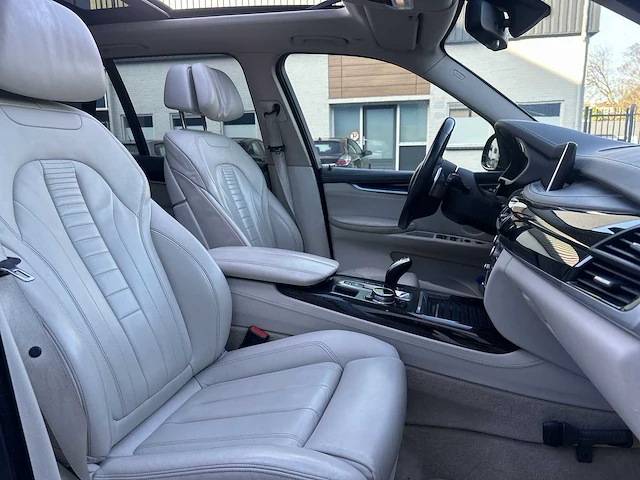 Bmw x5 xdrive30d high executive | euro 6 | 8-zjx-90 - afbeelding 9 van  44