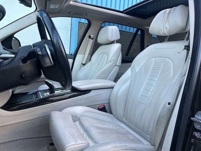 Bmw x5 xdrive30d high executive | euro 6 | 8-zjx-90 - afbeelding 44 van  44