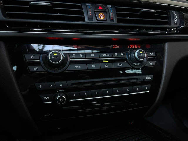 Bmw x5 xdrive30d high executive f15 258pk 2014, hs-577-l - afbeelding 38 van  67