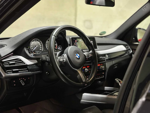Bmw x5 xdrive30d high executive m-sport 258pk 2014, 8-thz-86 - afbeelding 13 van  43