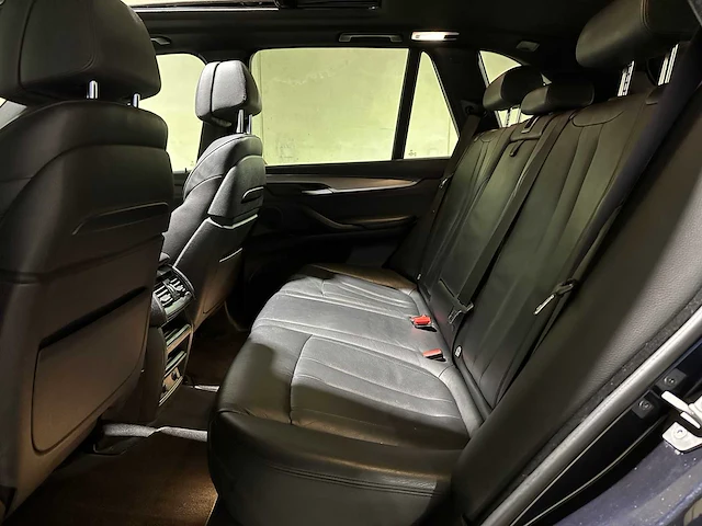 Bmw x5 xdrive30d high executive m-sport 258pk 2014, 8-thz-86 - afbeelding 27 van  43