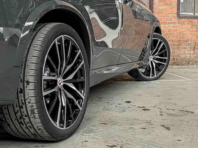Bmw x5 xdrive30d m-sport 286pk 2023 (origineel-nl), t-889-dv - afbeelding 8 van  60
