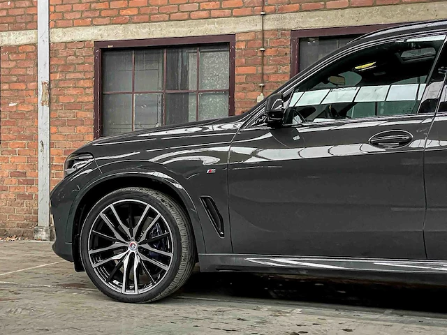 Bmw x5 xdrive30d m-sport 286pk 2023 (origineel-nl), t-889-dv - afbeelding 18 van  60