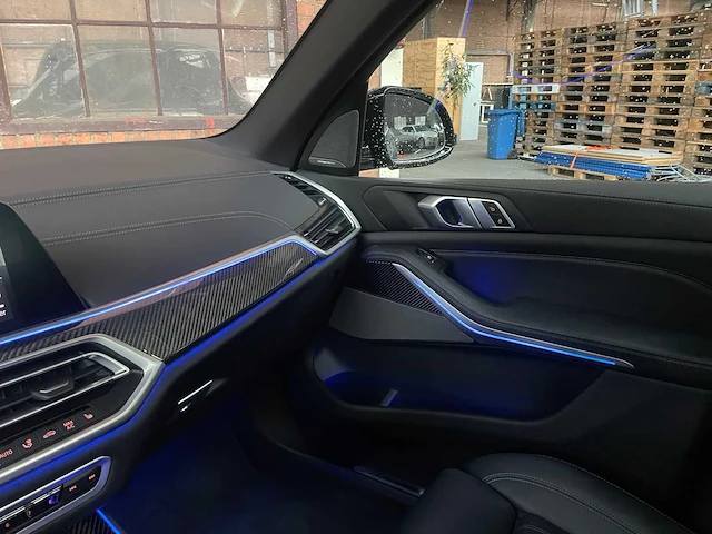 Bmw x5 xdrive30d m-sport 286pk 2023 (origineel-nl), t-889-dv - afbeelding 35 van  60