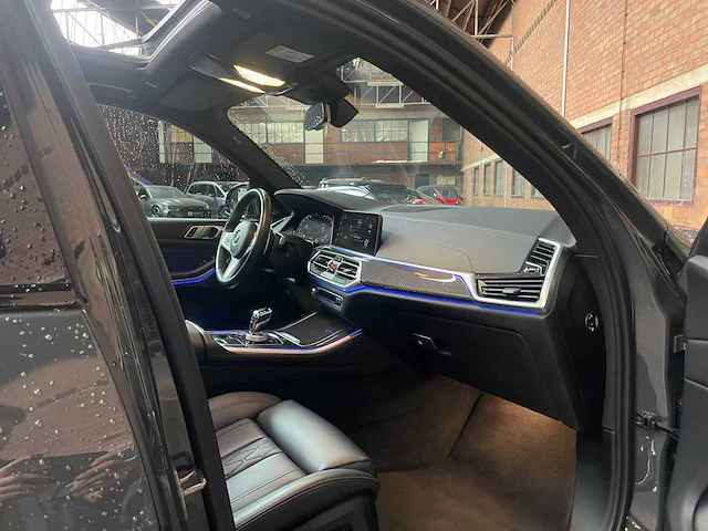 Bmw x5 xdrive30d m-sport 286pk 2023 (origineel-nl), t-889-dv - afbeelding 44 van  60