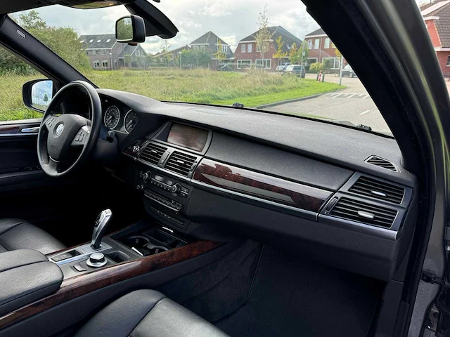 Bmw x5 xdrive30i high executive 2x pano-dak leder 55-zn-dt - afbeelding 8 van  42