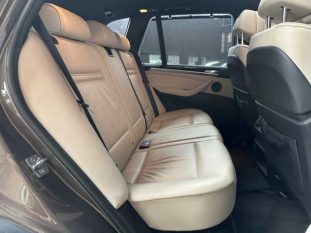 Bmw x5 xdrive35i high executive e70 306pk 2012, 83-tgt-5 - afbeelding 32 van  45