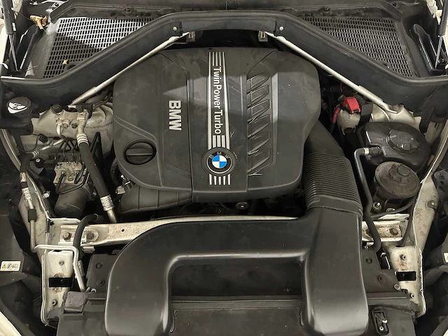 Bmw x5 xdrive40d m-sport high executive 306pk 2012, 3-zlr-46 - afbeelding 31 van  37