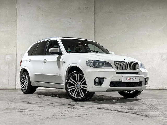 Bmw x5 xdrive40d m-sport high executive 306pk 2012, 3-zlr-46 - afbeelding 32 van  37