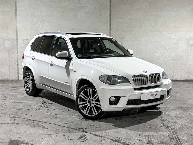 Bmw x5 xdrive40d m-sport high executive 306pk 2012, 3-zlr-46 - afbeelding 33 van  37