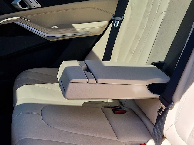 Bmw x5 xdrive45e high executive car 2020 | j-988-jg - afbeelding 33 van  44