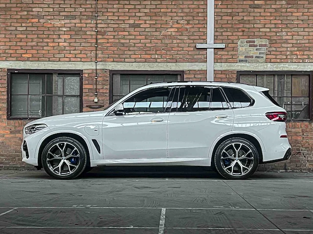 Bmw x5 xdrive45e m-sport high executive 394pk 2021 g05, l-154-pr - afbeelding 19 van  63