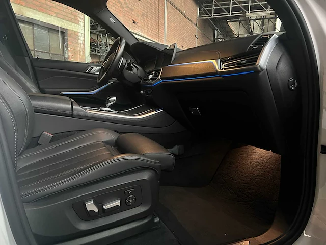 Bmw x5 xdrive45e m-sport high executive 394pk 2021 g05, l-154-pr - afbeelding 46 van  63