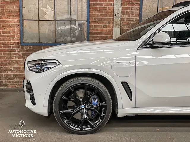 Bmw x5 xdrive45e m-sport high executive 394pk 2022, x-076-hz -fabrieksgarantie - afbeelding 26 van  70