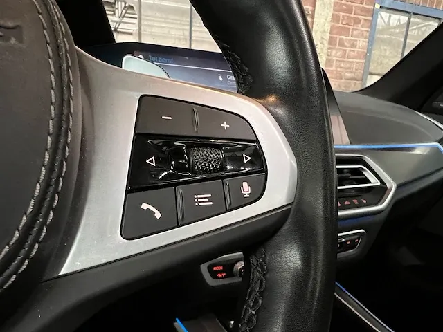Bmw x5 xdrive45e m-sport high executive 394pk 2022, x-076-hz -fabrieksgarantie - afbeelding 31 van  70
