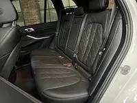 Bmw x5 xdrive45e m-sport high executive 394pk 2022, x-076-hz -fabrieksgarantie - afbeelding 52 van  70