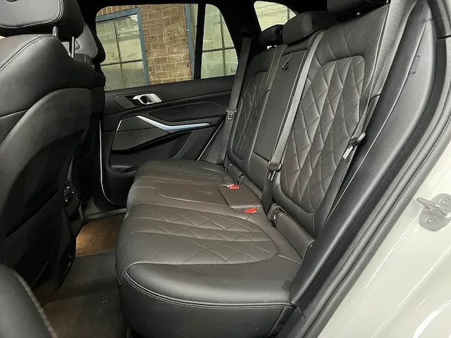 Bmw x5 xdrive45e m-sport high executive 394pk 2022, x-076-hz -fabrieksgarantie - afbeelding 53 van  70
