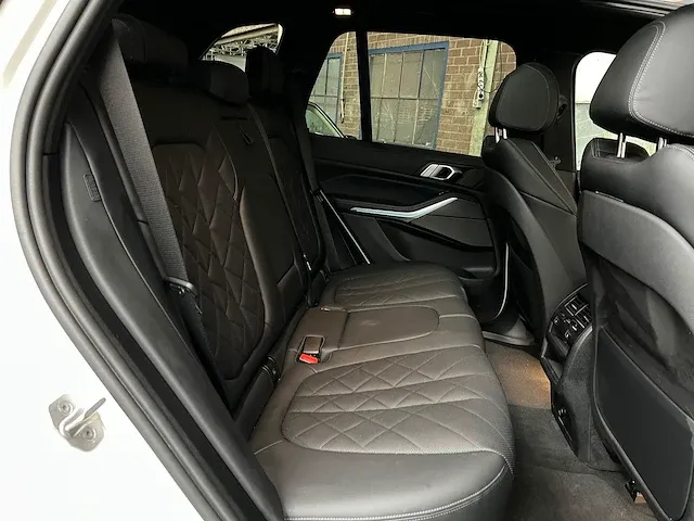 Bmw x5 xdrive45e m-sport high executive 394pk 2022, x-076-hz -fabrieksgarantie - afbeelding 60 van  70