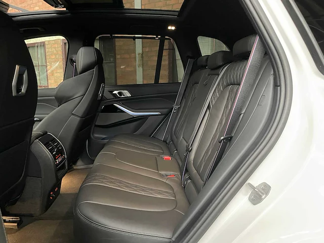 Bmw x5 xdrive50e hybrid m-sport 489pk 2024, gsn-60-j (fabrieksgarantie) - afbeelding 89 van  104