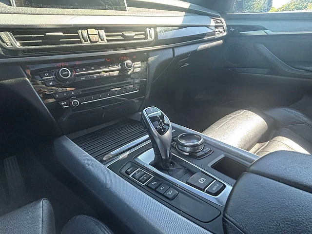 Bmw x5 xdrive50i high executive 7p automaat; 3-srb-12 - afbeelding 10 van  21