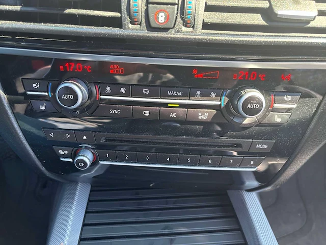 Bmw x5 xdrive50i high executive 7p automaat; 3-srb-12 - afbeelding 13 van  21