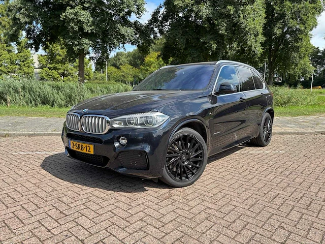 Bmw x5 xdrive50i high executive 7p automaat; 3-srb-12 - afbeelding 1 van  17