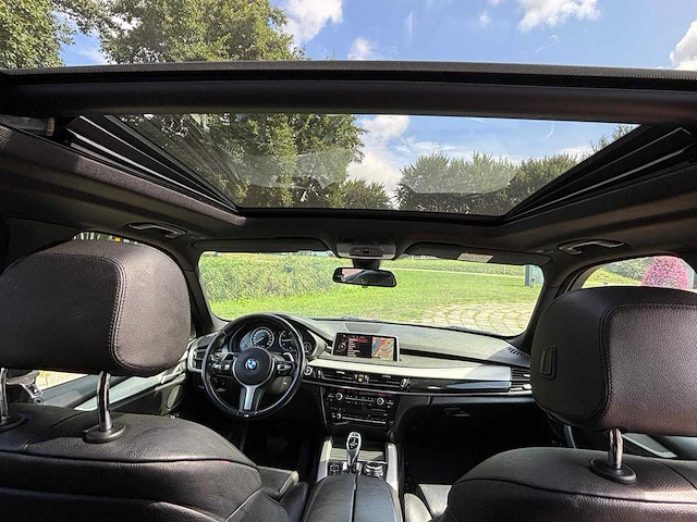 Bmw x5 xdrive50i high executive 7p automaat; 3-srb-12 - afbeelding 16 van  17