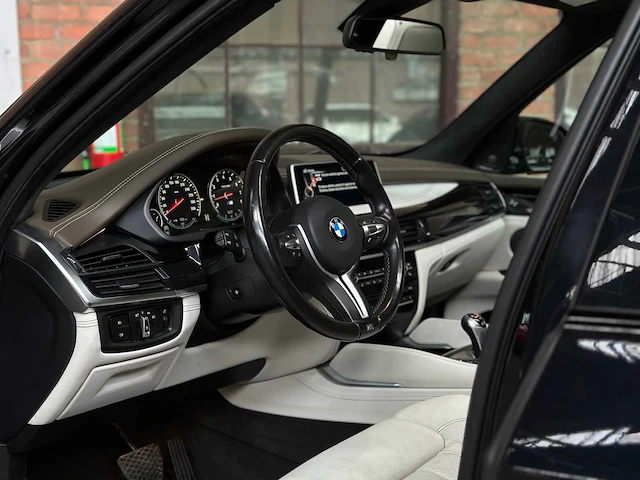 Bmw x5m 4.4 v8 m-sport f85 576pk 2015 - afbeelding 17 van  59