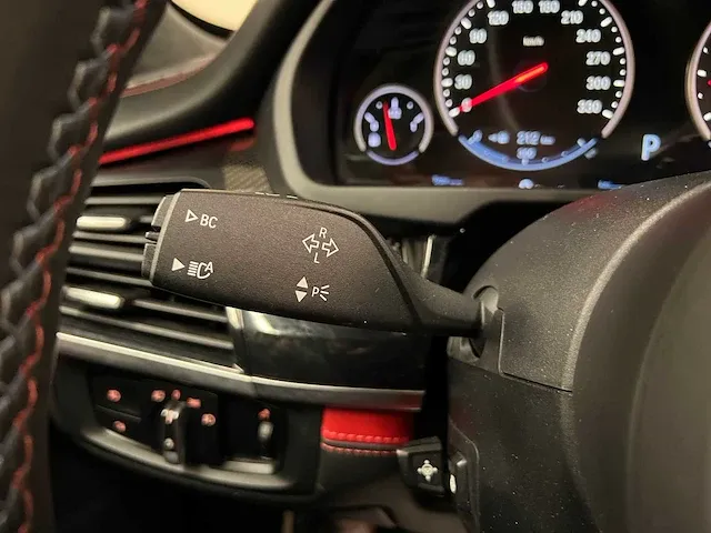 Bmw x5m m-sport 4.4 v8 575pk 2015, n-425-xz - afbeelding 28 van  82