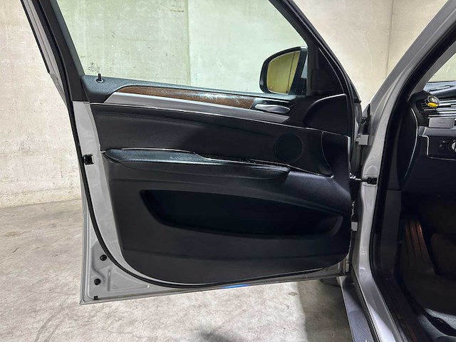 Bmw x6 30d xdrive e71 235pk 2008 youngtimer - afbeelding 27 van  45