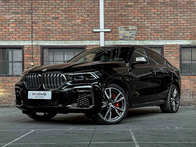 Bmw x6 m50i xdrive 4.4 v8 high executive 530pk 2023 (origineel-nl + 1e eigenaar), s-666-jn - afbeelding 1 van  83