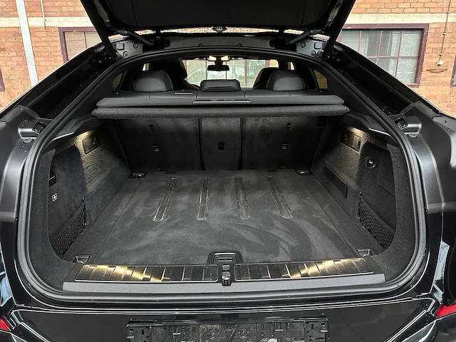 Bmw x6 m50i xdrive 4.4 v8 high executive 530pk 2023 (origineel-nl + 1e eigenaar), s-666-jn - afbeelding 25 van  83