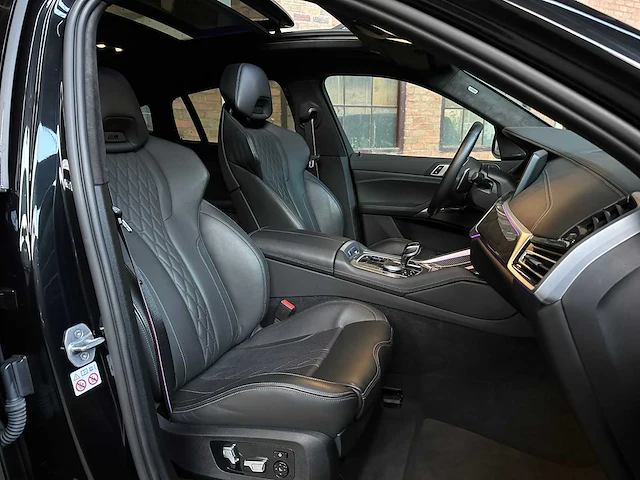 Bmw x6 m50i xdrive 4.4 v8 high executive 530pk 2023 (origineel-nl + 1e eigenaar), s-666-jn - afbeelding 36 van  83